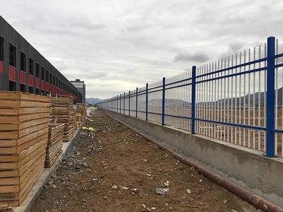 宁德宏芬金属厂区围栏、小区护栏、工厂围栏、小区栅栏、栏杆价格提供一站式服务